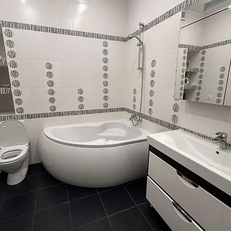 Hermes Center דירה אודסה