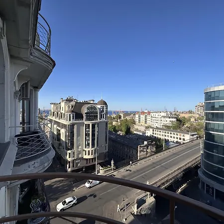 Апартаменты Hermes Center